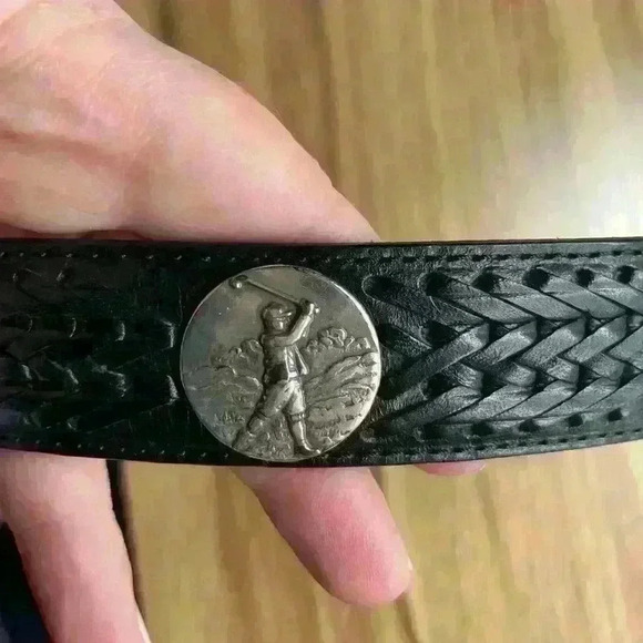 Brighton Onyx Two-Tone Leather Belt Size 44 Golf Theme - Picture 4 of 8